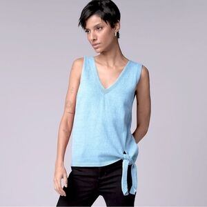 SIMPLY VERA Light Blue Sleeveless Knit Top. Size L